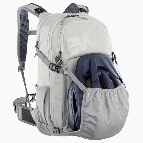 ピッコーネ Mochila Stage 18L 2026 EVOC / ExtremeZone Cycles