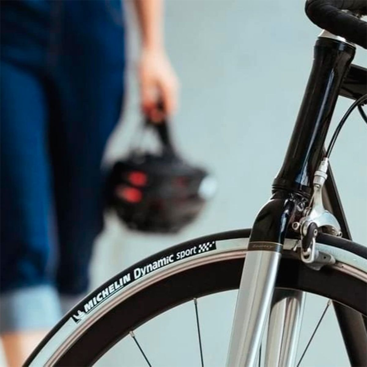 Cubierta Michelin Dynamic Sport para bicicleta de carretera 700C